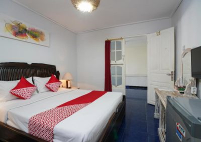 hotel nearby bali airport Sedana Inn standard double bedroom